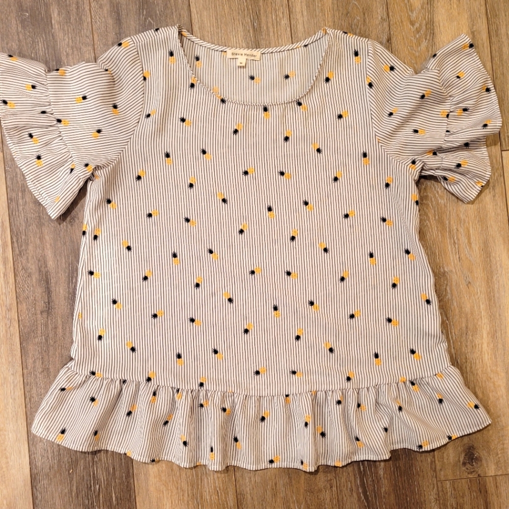 Stevie Hender- Pineapple Print Short Sleeve Blouce, Striped- Medium